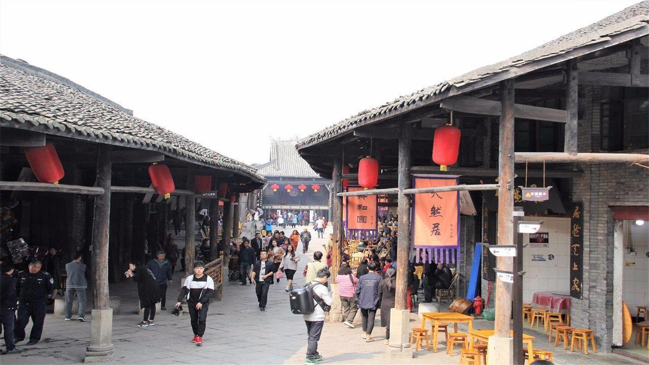 春节的历史起源和传说是什么？